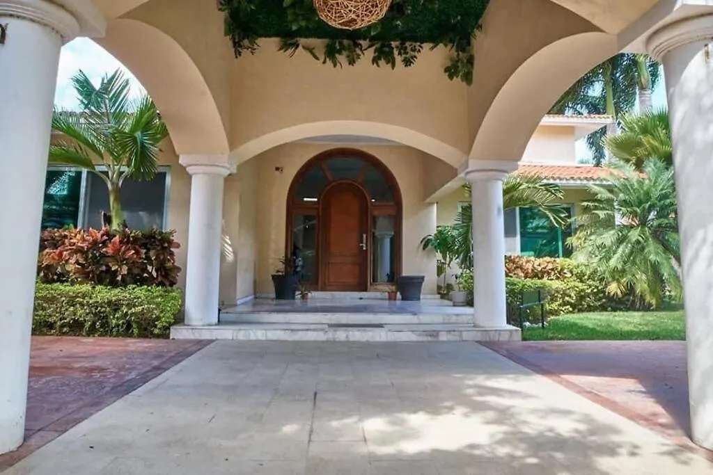 Villa Mansion Cancun 7 Rooms Entire Place